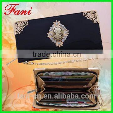 Latest design fashion PU leather ladies purse with elegant metal flower frame