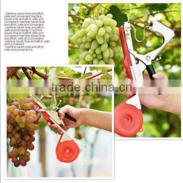 SUCA 2014 new machine tying grape/tapener.