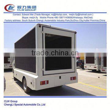 Howo 100 Hp 4*2 Type P10 LED Mobile Advertising Trailer photo-3