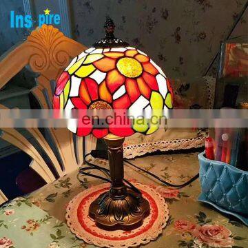 Factory Price Vintage Fancy Interior Small Tiffany Style Stained Glass Table Lamp photo-3