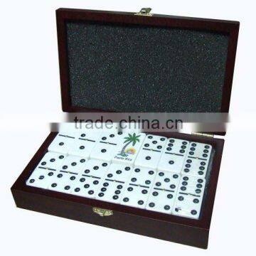 Wooden domino game set