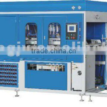 Vacuum Forming Machine