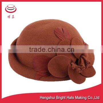 Fashionable Felted Wool Beret Hat With Flower photo-4