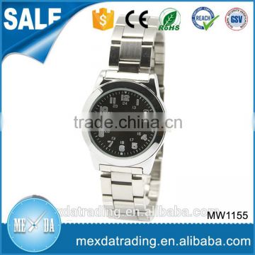 High quality man's steel strap black/white dial classic watch