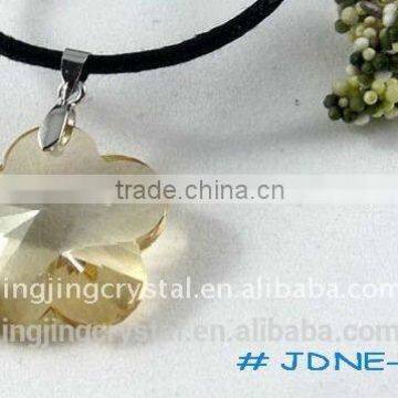 Elegant Flower Shape Pendants Crystal Pendants photo-2