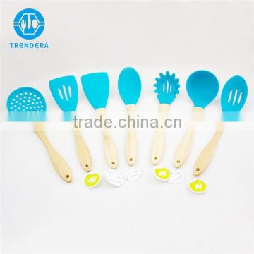 Practical cooking wooden handle kitchen utensils