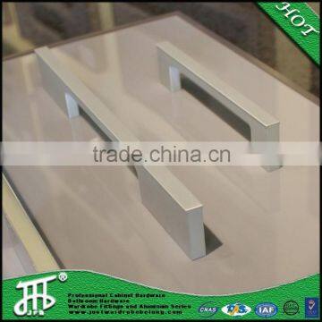 good quality edge extrusion cabinet handles and knobs