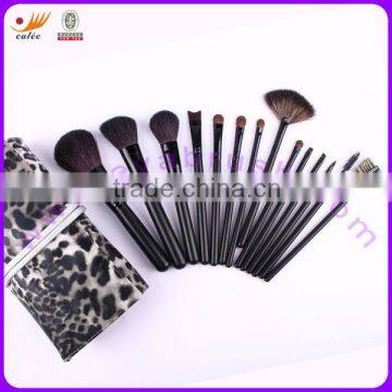 Cosmetic Brush Set with Natural Hair and Wooden Handle