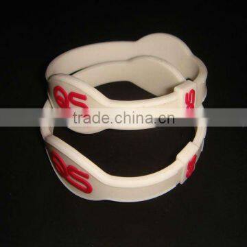 Silicone bracelet with hologram
