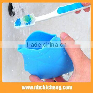 Silicone Folding Cup Maple Leaf Cup Rubber Leaf Water Bag photo-4