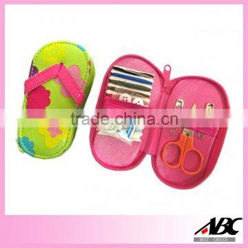 Cute Shoes Shape Sewing Kit Set