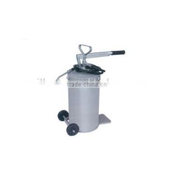 Grease Bucket with Pump GPT16L12