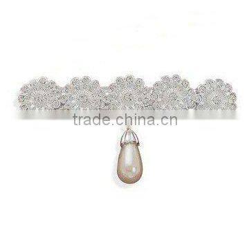 Silver plated crystal fashion hair clip with simulated pearl drop