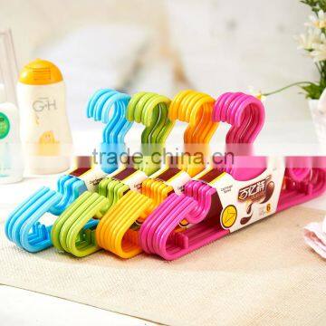 low price hanger cloth plastic hanger