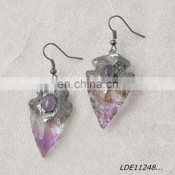 Fashionable Simple Arrowhead Crystal Earrings Purple Arrows Stone Earring photo-3
