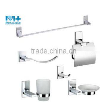 Stocked Modern Design Metal Zinc Alloy Chrome Bathroom Accessory Bath Hardware Sanitary Sets 61030-CR