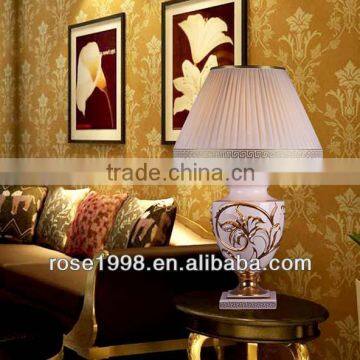 White and Gold Ceramic Lamp Table photo-2