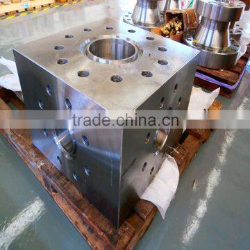 API6A 4-way studded block for oilfield wellhead