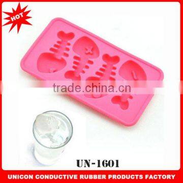 Hot helling silicone animal shape ice cube mould for drinking