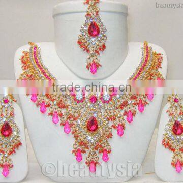 Bombay Jewelry Gold Plated V11 Magenta Roma Necklace Set