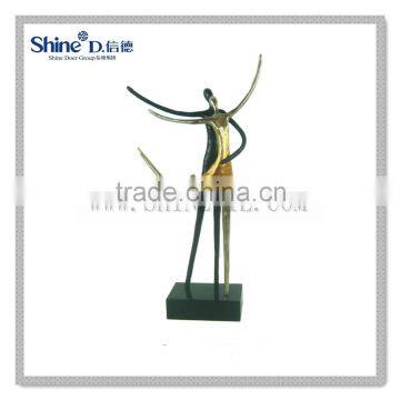 Gold Swing Dancing couple sculpture Valentine Statue