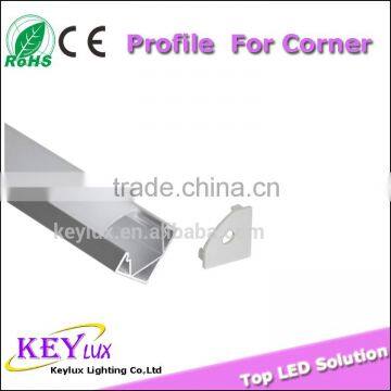 Surface Mounted Triangle Aluminum Extrusion Profile for Corner