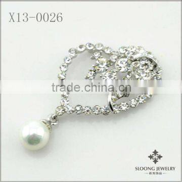 Fashion Popular Crystal and Pearl Rhinestone Brooch