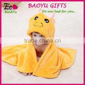 Wholesale animal shape baby bathrobe with hood baby blankets