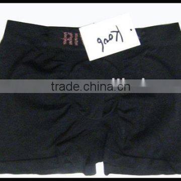 plain black seamless boxers for men