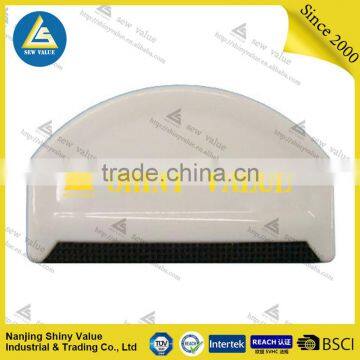 Fuzz Off Sweater Plastic Cashmere Comb Wool Comb With Custom Logo photo-5