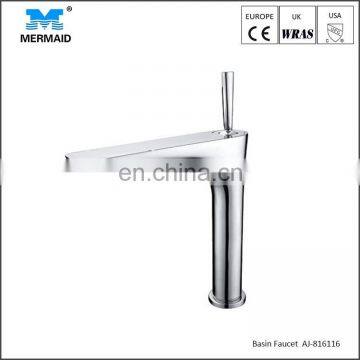 European style Brass material Single lever hot and cold bathroom sink faucet basin mixer taps with water saving aerator