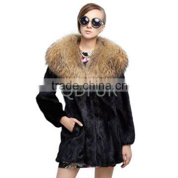 QD30973 Woman Winter Best Quality Mink Fur Long Coat with Bigger Raccoon Fur Collar