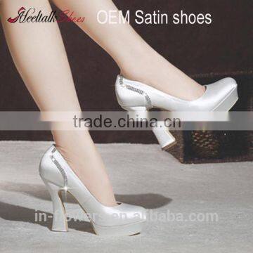 Wholesale OEM ODM elegant lady shoe woman fabric lace wedding shoes high heels