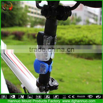 Wholesale 2 LEDs 3 Modes Silicone Material Battery Powered Big Head Led Flashlight With CE&RoHs photo-4