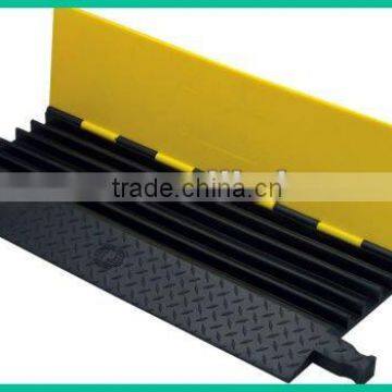 Durable Rubber Cable Protector Road Speed Bump 5 Channels