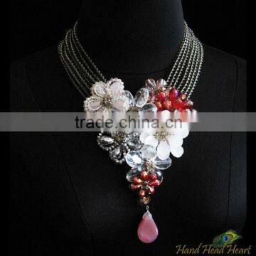 Luxurious flower blossoms necklace Gemstone handcrafted PN466