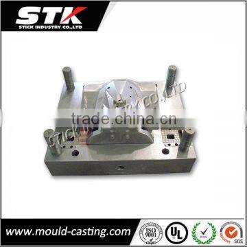 Plastic injection mold tooling