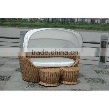 HC-J006 classic rattan round double daybed couch sofa