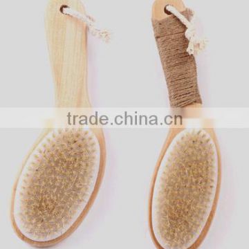 Bristle body brush with contoured wooden handle