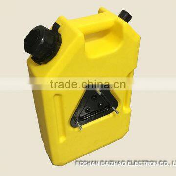 2 GAL Plastic Jerry Can High Quality High Strength Plastic Truck Oil Tank photo-3