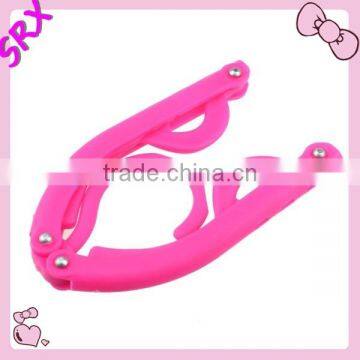 Customized NEW Plastic Folding Clothes Hangers With Multiple Functions, Expandable Plastic Folding Clothes Hanger photo-3