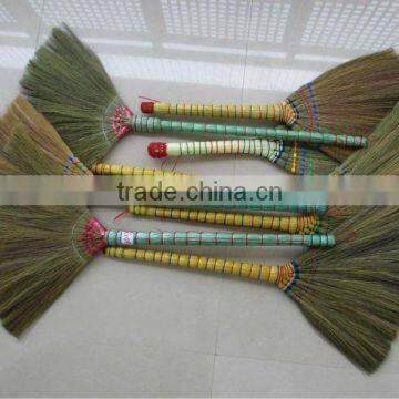 Natural tiger grass hand broom