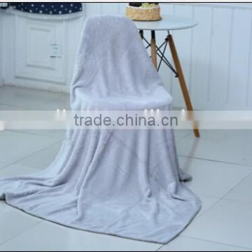 2015 Hot Sale Super Soft 100%polyester Plain Flannel Blanket