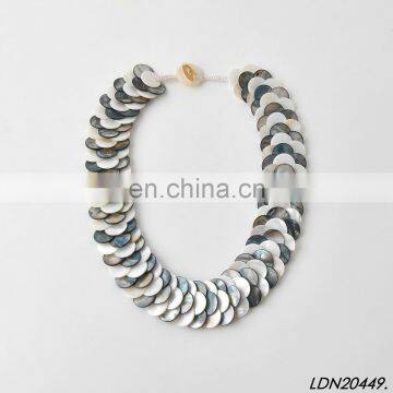 Three Stands Layering Multi Color Shell Beaded Necklace Fashion Statement Necklace photo-4