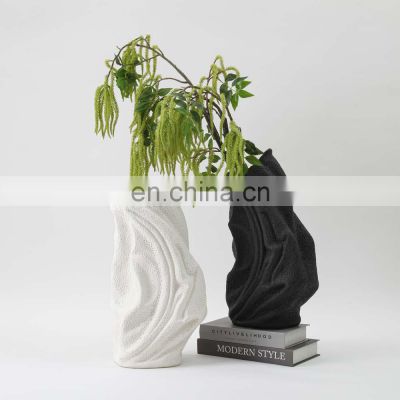 Modern Nordic Ceramic Porcelain Home Decor Irregular Shape  White Black Vase For Flower Arrangement