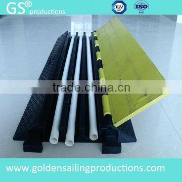 Multi-functional pressure cable protection cover/ ramp/guard / rubber road hump                        
                                                Quality Choice