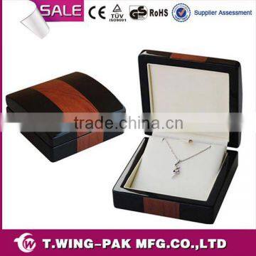 necklace display, high quality handmade, velvet, wooden necklace gift box                        
                                                                                Supplier's Choice