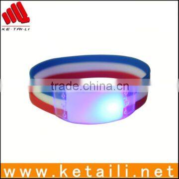 Promotion silicone flash LED bracelet with 3 LED flash lights