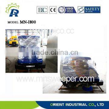 Solid Airport Specialized Tires Motorized Road Sweeper With Vacuum Sweeping and Water Spraying photo-4