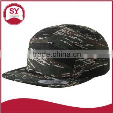 100 % polyester 5 panel camouflage snapback cap